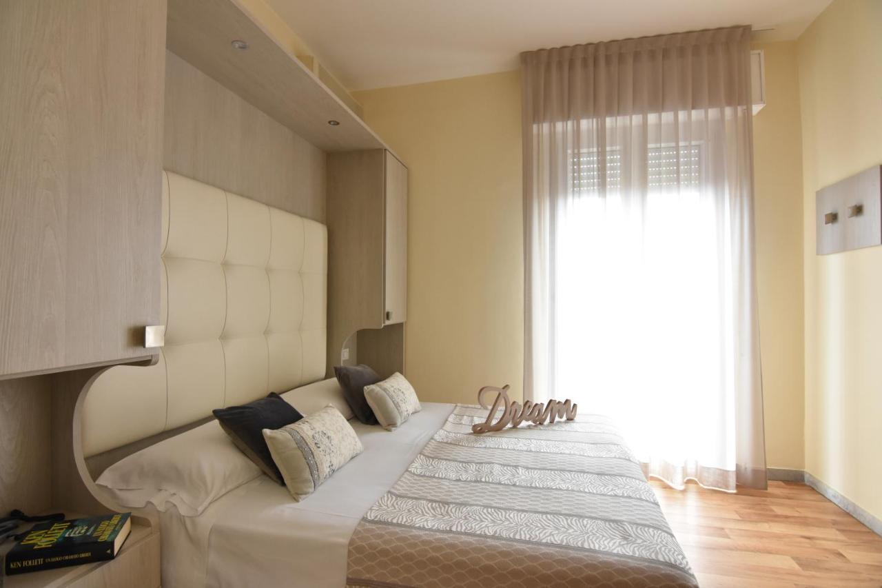 Hotel Jumbo Rimini Exterior photo
