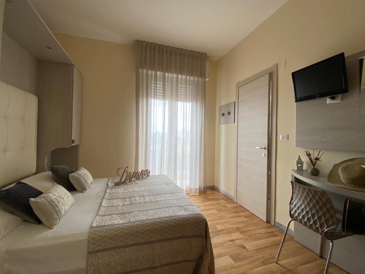 Hotel Jumbo Rimini Exterior photo