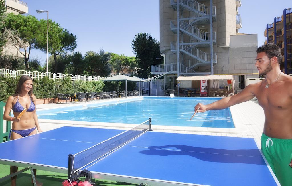 Hotel Jumbo Rimini Exterior photo